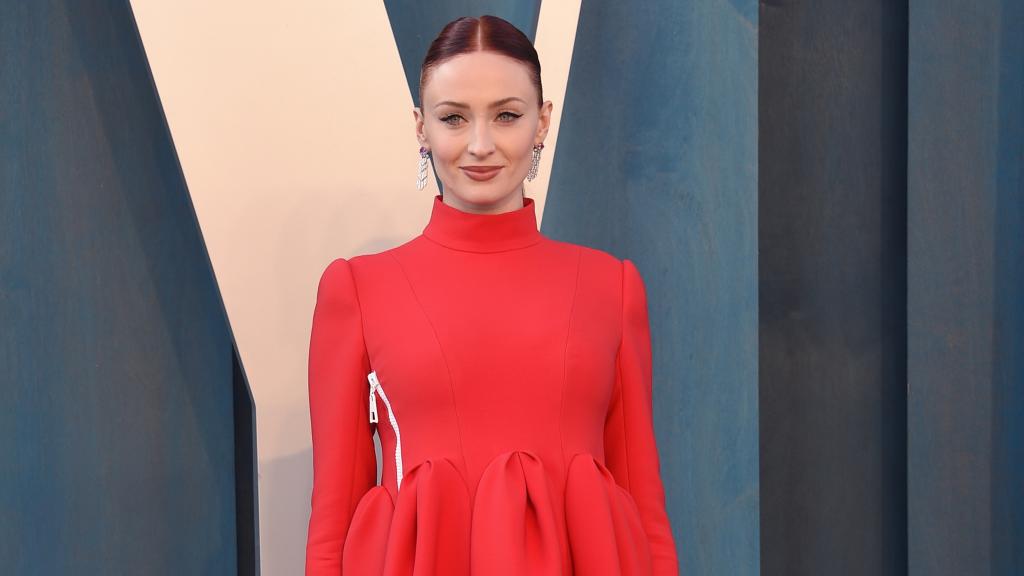 Sophie Turner en la fiesta posterior a los Oscar.