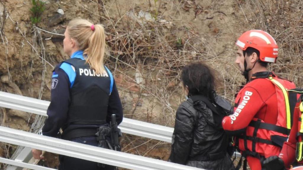 Rescatada una mujer en el río Pisuerga, junto al Museo de la Ciencia, en Valladolid