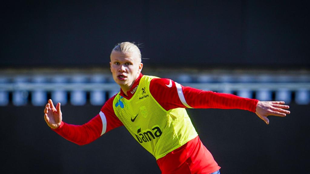 Erling Haaland, durante un entrenamiento con Noruega.