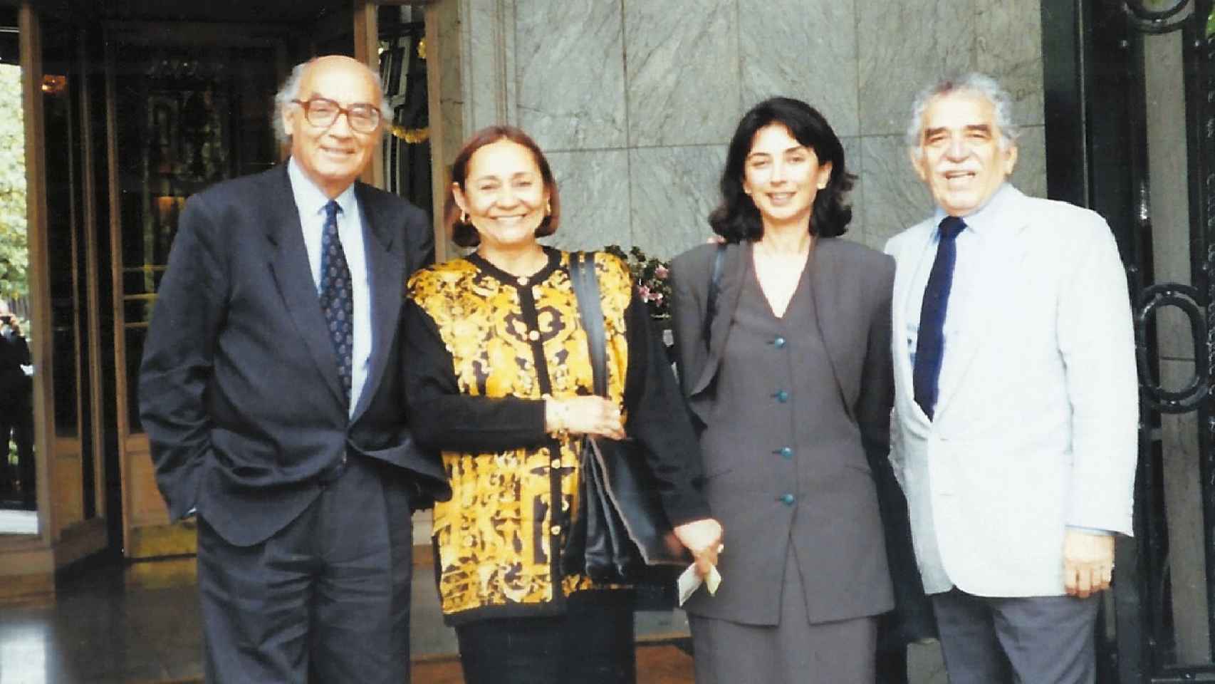 José Saramago con Mercedes Barcha, Pilar del Río y Gabriel García Márquez en Madrid, mayo de 1993