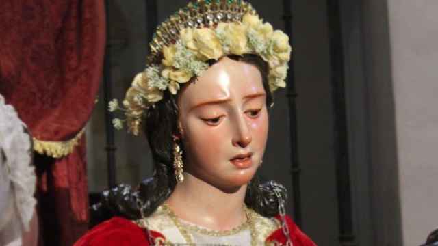 La Cofradía Virgen de la Saleta celebra el rezo del Vía Matris