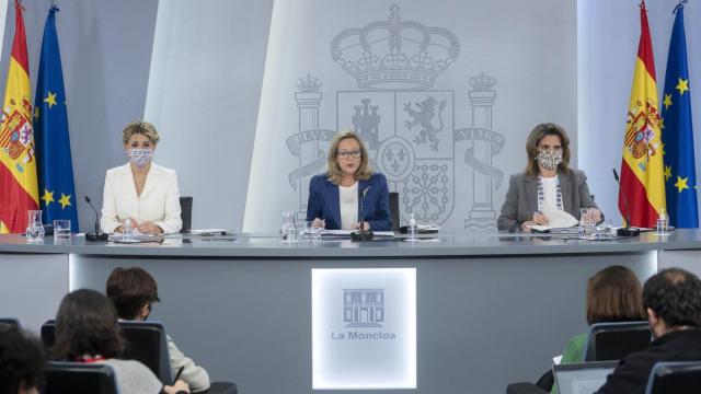 El Gobierno bajará el recibo de la luz una media de 6 euros desde el 1 de abril