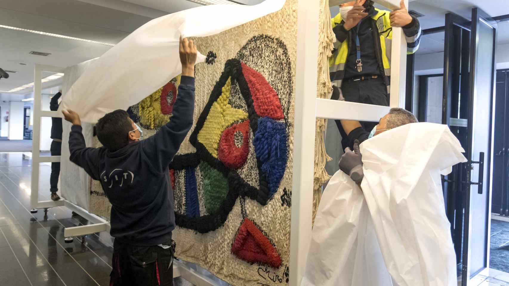 CaixaForum expondrá durante dos meses el tapiz que será restaurado a la vista del público