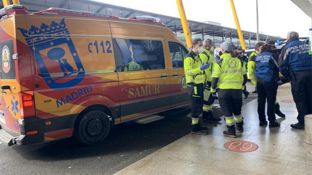 Los servicios de emergencia en el aeropuerto.