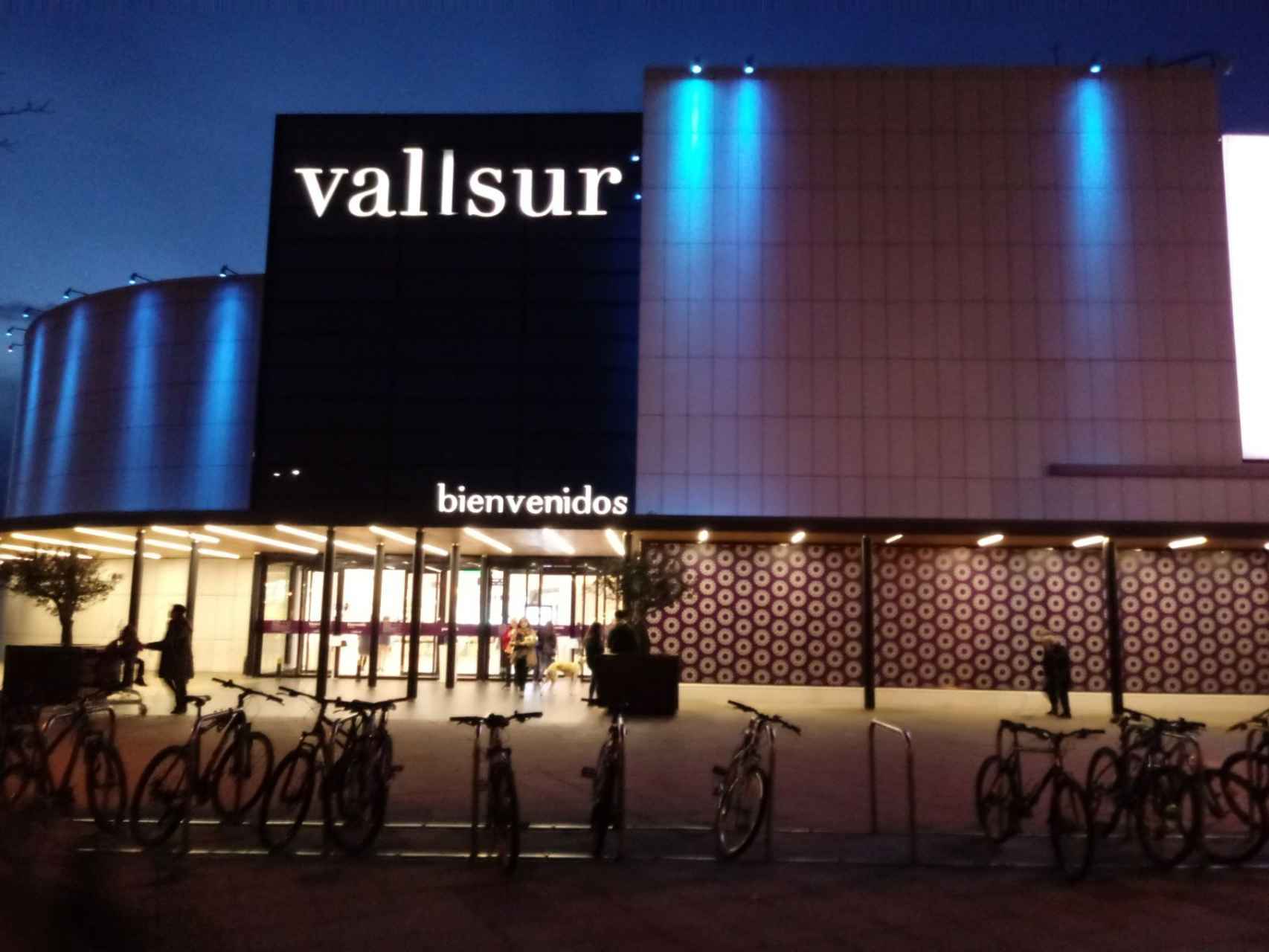 Fachada del centro comercial de Vallsur.