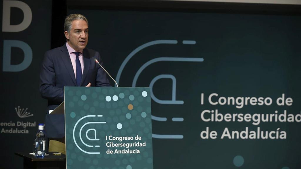 El consejero Elías Bendodo, en la inauguración del I Congreso de Ciberseguridad de Andalucía.