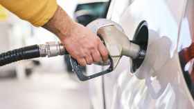 Precio gasolina del lunes 4 de abril: ¿a cuánto sale el litro hoy con el descuento de los 20 céntimos?