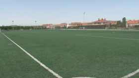 El campo de fútbol de La Vega tendrá mejoras durante este año