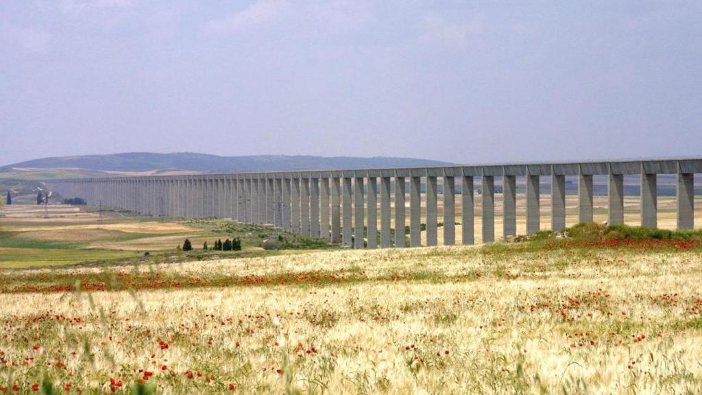 Canalizaciones del trasvase Tajo-Segura.