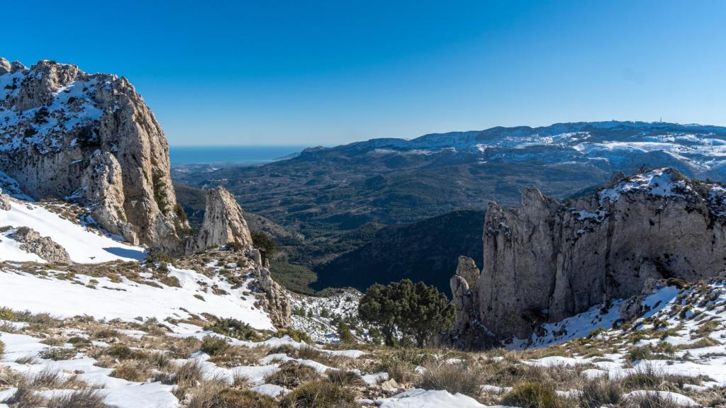 Imagen de archivo nieve en la montaña de la Serrella, Alicante.