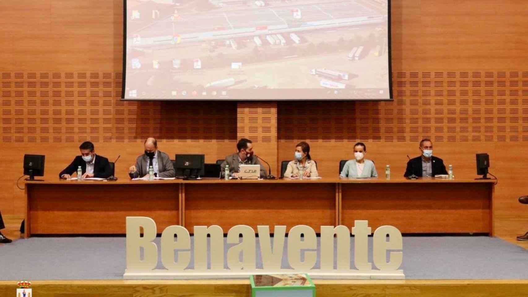 El proyecto del Polígono Puerta del Noroeste de Benavente vende sus encantos en la primera Feria Internacional de Logística