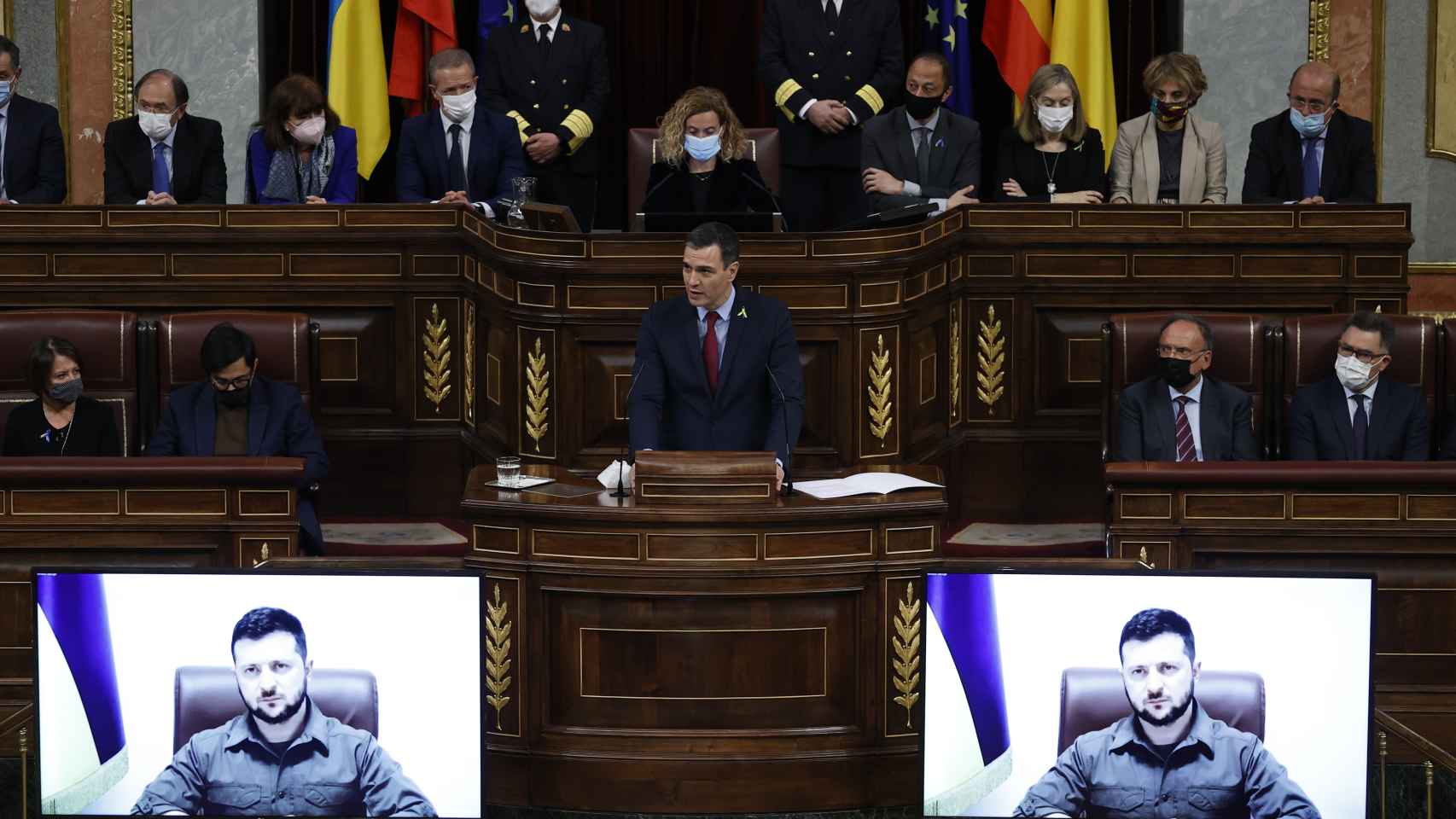 El presidente del Gobierno, Pedro Sánchez, toma la palabra tras la intervención por videoconferencia del presidente de Ucrania, Volodímir Zelenski en el pleno del Congreso.