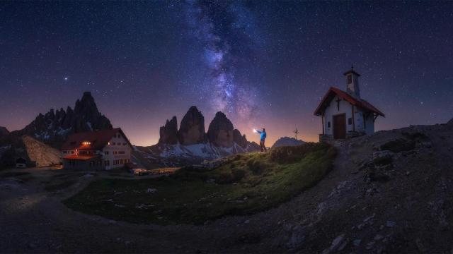 La foto ‘Night in Dolomites’, del gallego Julio Castro.
