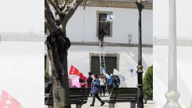 El PP de Lugo denuncia la colocación de una bandera independentista y pide a la alcaldesa una investigación.
