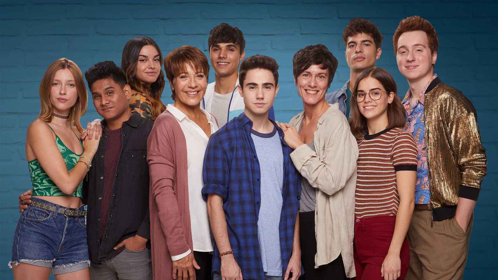 Los protagonistas de 'Ser o no ser', la primera serie sobre un adolescente trans en la tele española.
