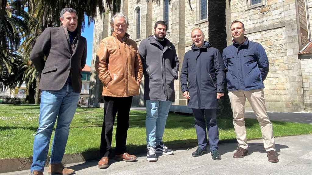 David Regades, Emilio Froján y Juan Manuel Rey se reunieron hoy en Caldas de Reis (Pontevedra).