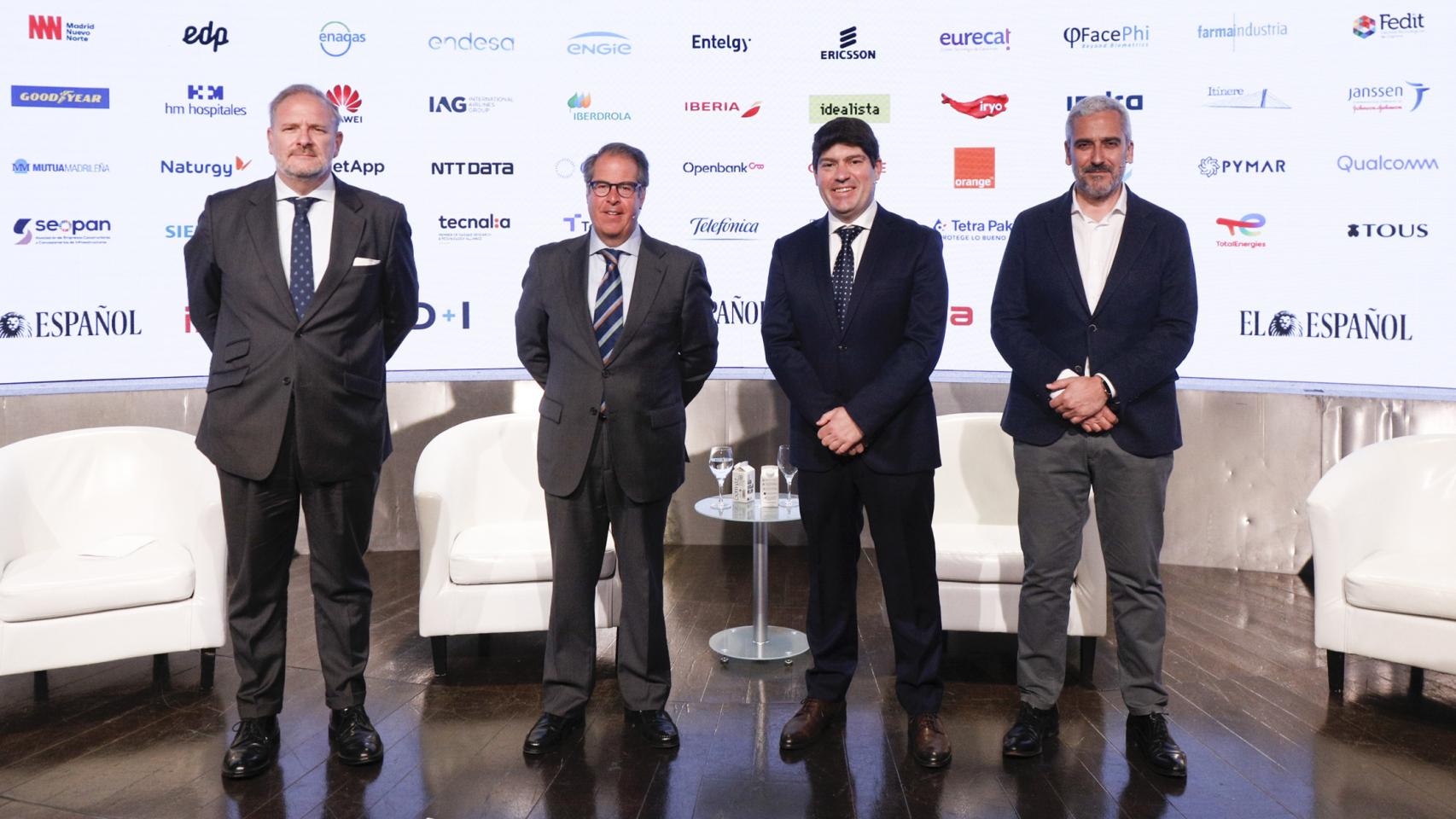 Eduardo Dívar (Kia), Gregorio Serrano (EY), Alberto Villarreal (Goodyear) y José Antonio León Capitán (Stellantis).