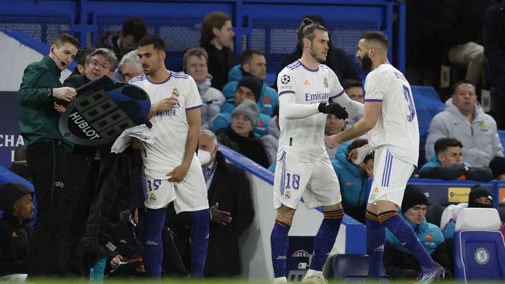 Karim Benzema se marcha y le sustituye Gareth Bale