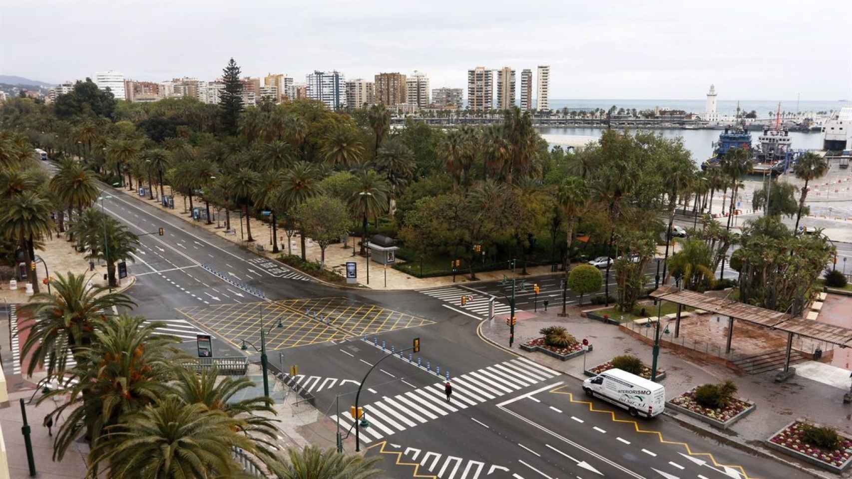 Imagen del Paseo del Parque de Málaga.