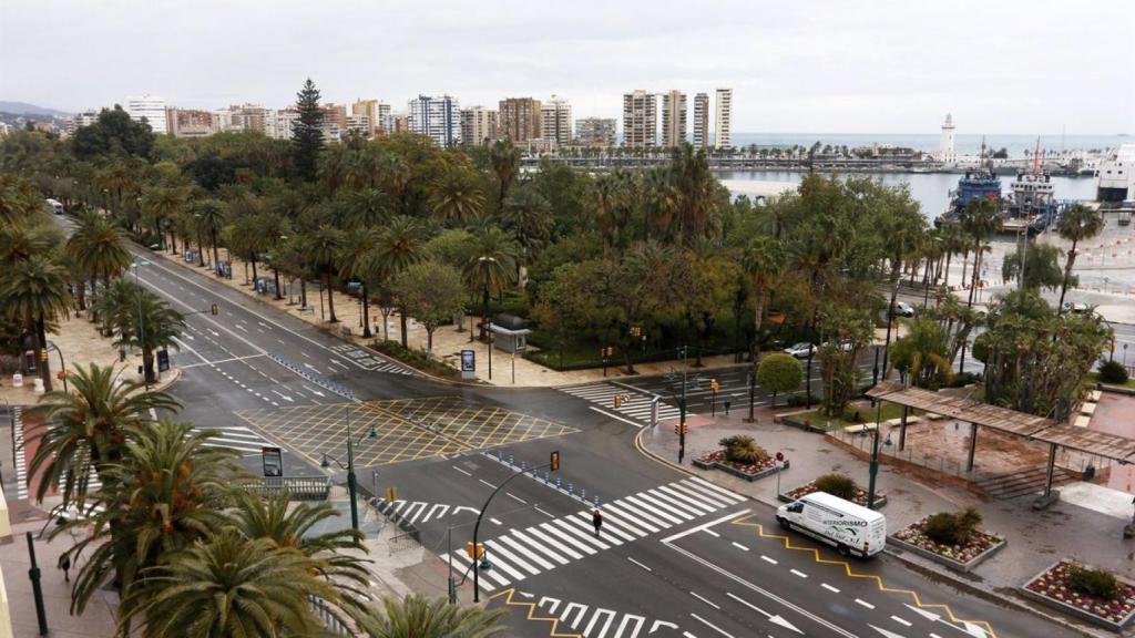 Imagen del Paseo del Parque de Málaga.
