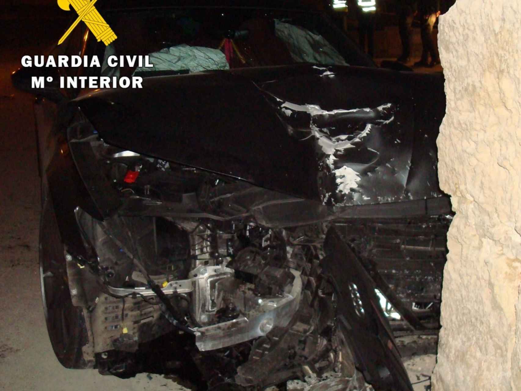 Imagen de como quedo el vehículo tras el accidente en Burgos