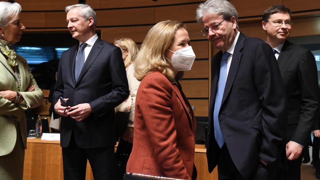 Christine Lagarde, Nadia Calviño y Paolo Gentiloni, durante el Eurogrupo del pasado lunes