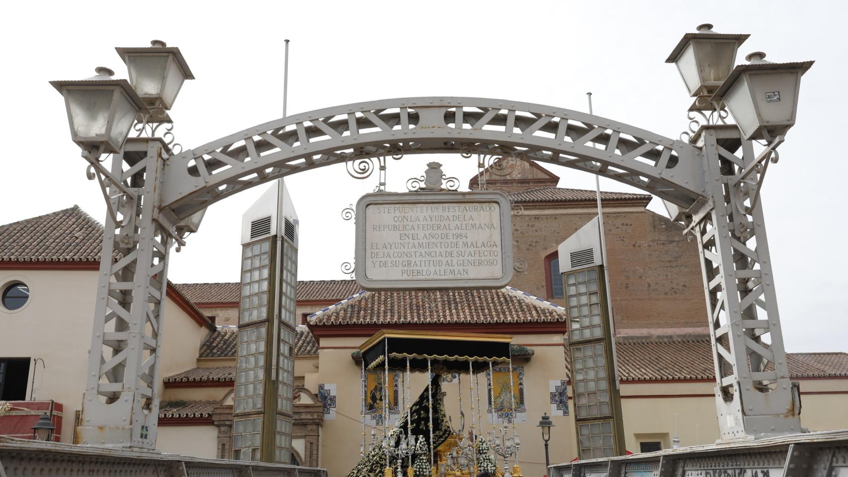 Dolores del Puente, imponente en su salida.