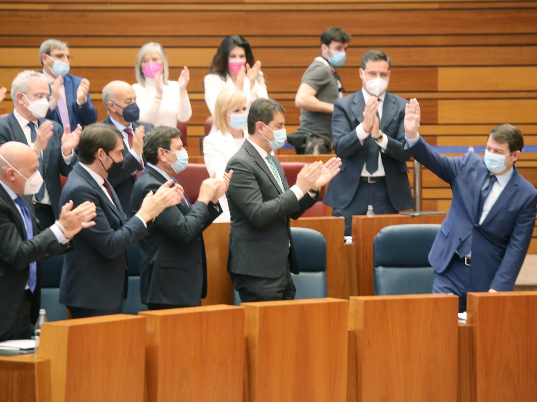 El presidente de la Junta, Alfonso Fernández Mañueco, durante el pleno de investidura.