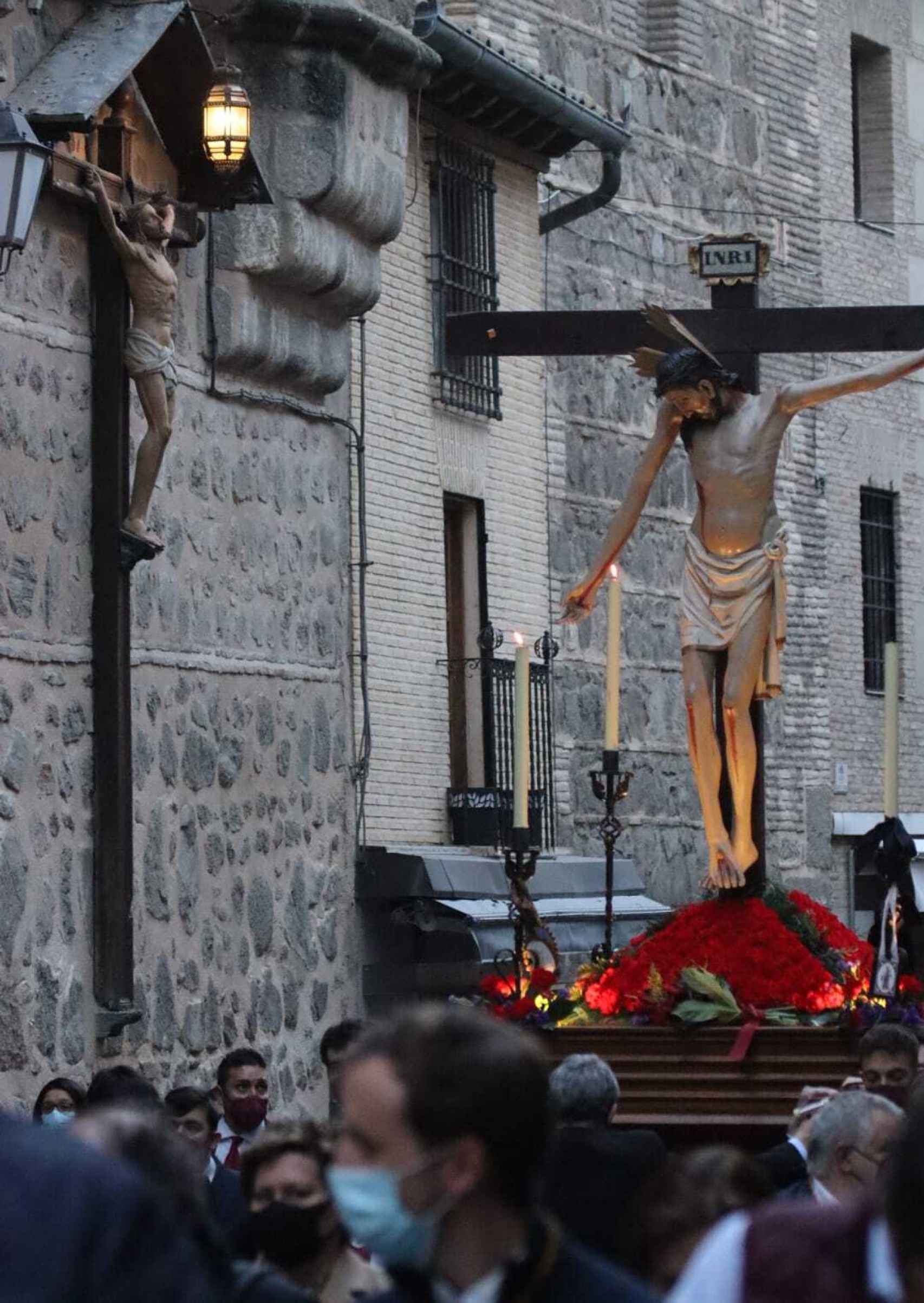 Vía Crucis del Cristo de la Vega en Toledo. Foto: Alivaven.