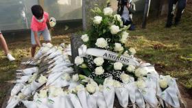 Homenaje a las víctimas del accidente del Alvia en Angrois.