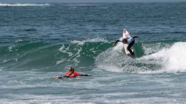 Daniela Alonso, del Prado Surf Club, logró el primer puesto en la categoría Sub 14 femenino.