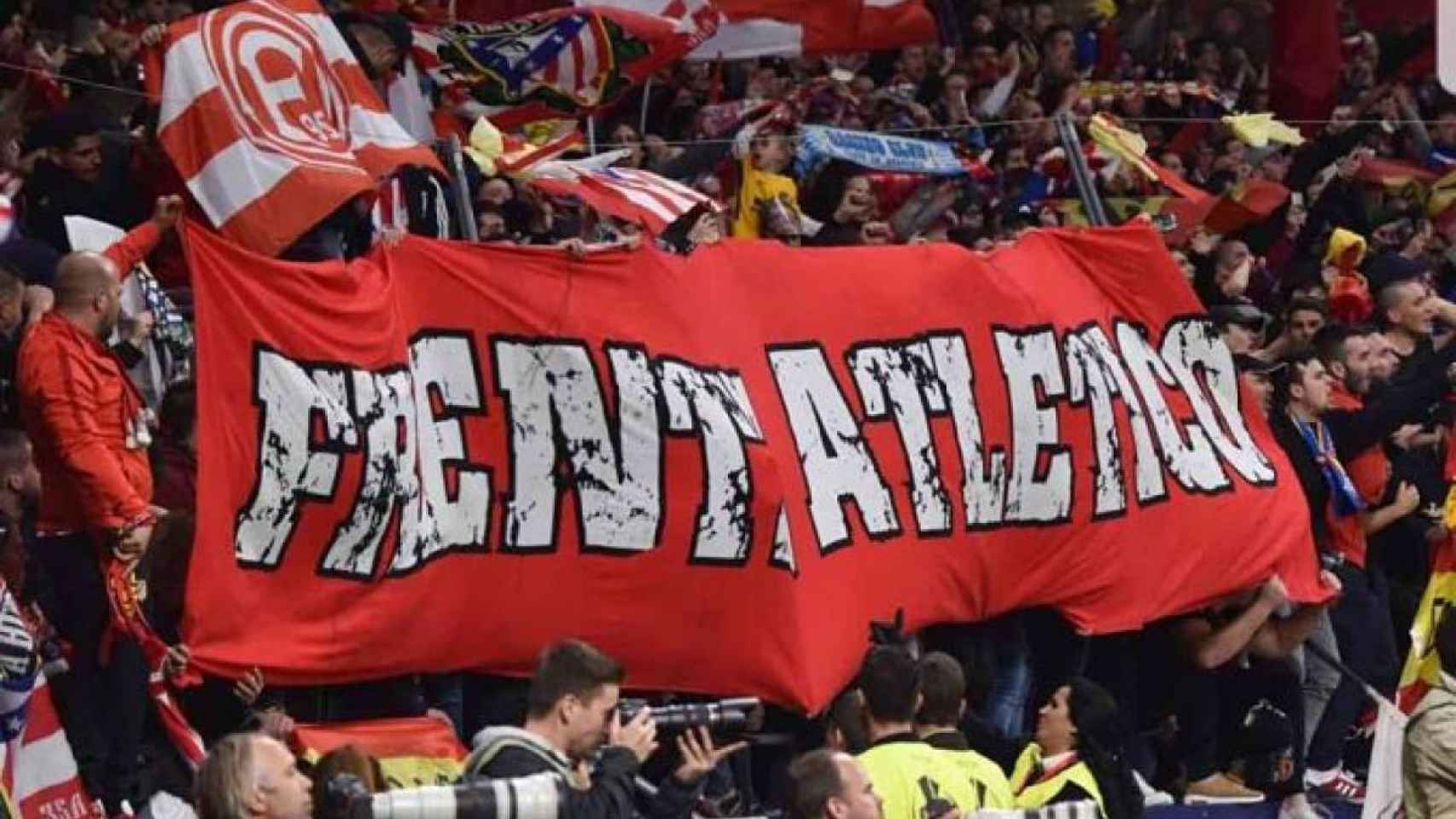 Pancarta del Frente Atlético