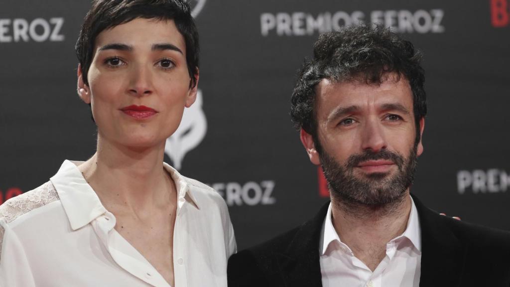 La guionista Isabel Peña y el director Rodrigo Sorogoyen en los premios Feroz 2019.