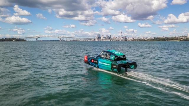 Así es Chase Zero, el primer catamarán impulsado por hidrógeno.