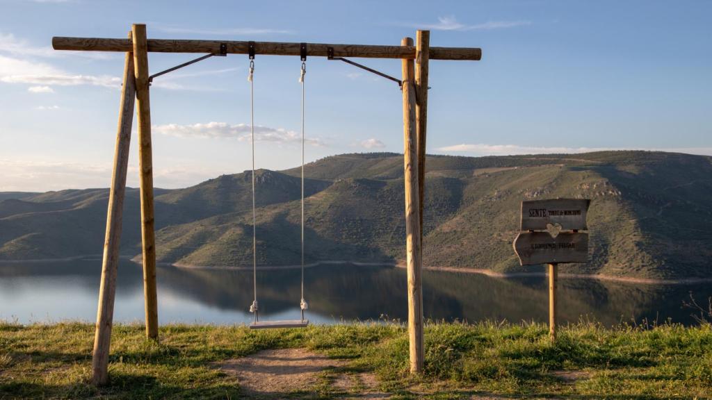 Columpio del mirador de  Sao Lourenço, en el río Sabor.