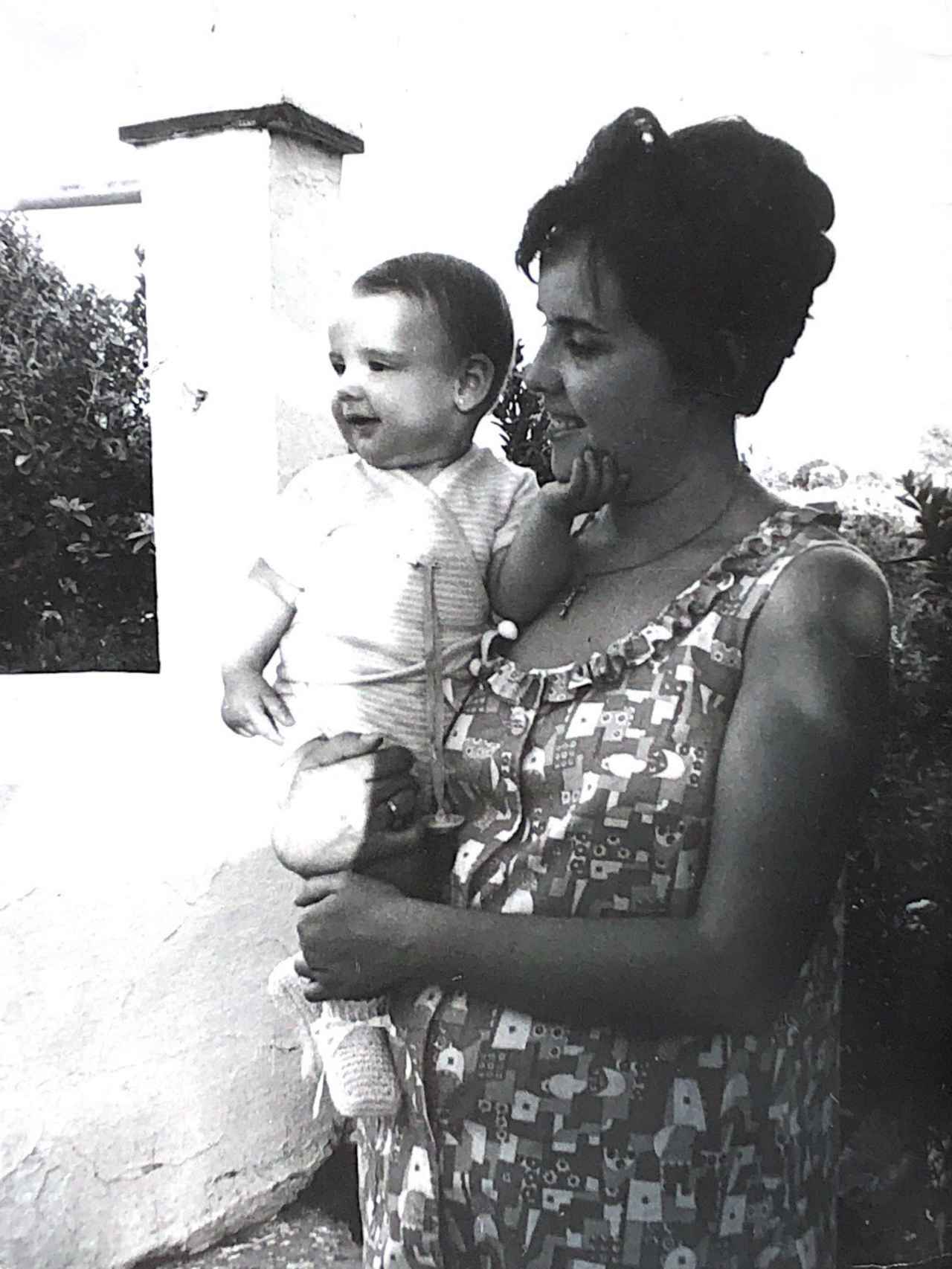 Reyes y su madre.
