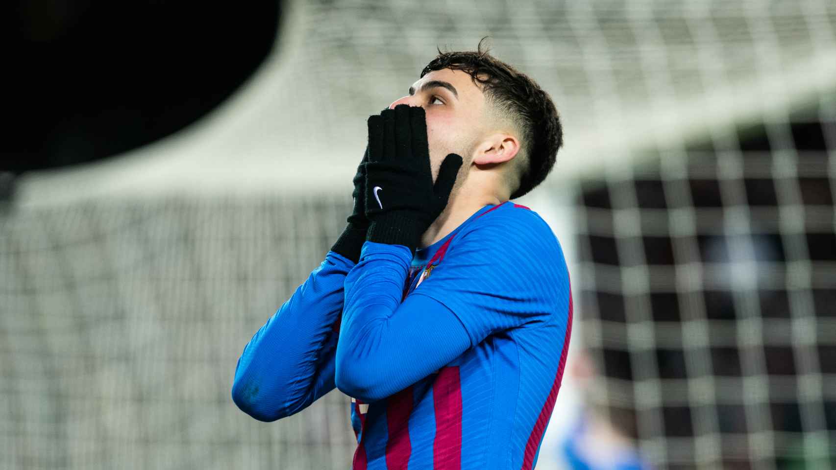 Pedri González se lamenta tras una ocasión perdida en un partido del Barça