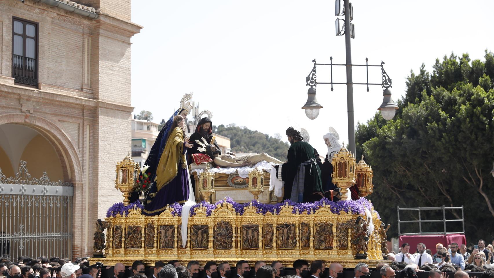 Monte Calvario inaugura la jornada del Viernes Santo en Málaga
