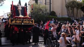 Procesión de la Hermandad del Silencio en el barrio de Pizarrales de Salamanca