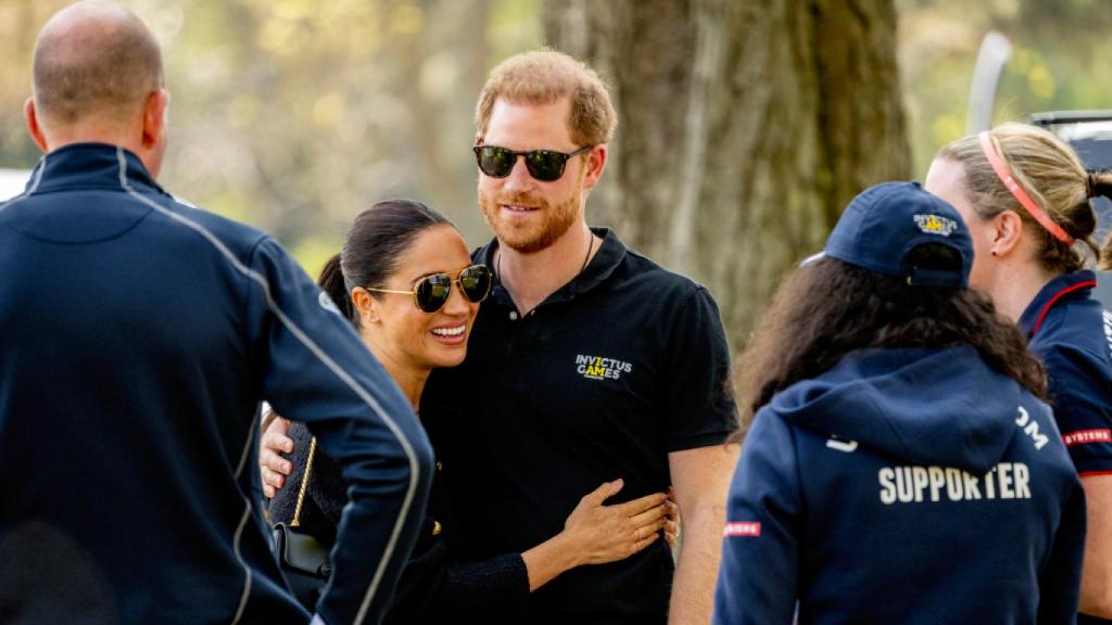 Meghan Markle y el príncipe Harry, muy cariñosos en el primer día de los 'Invictus Games'.