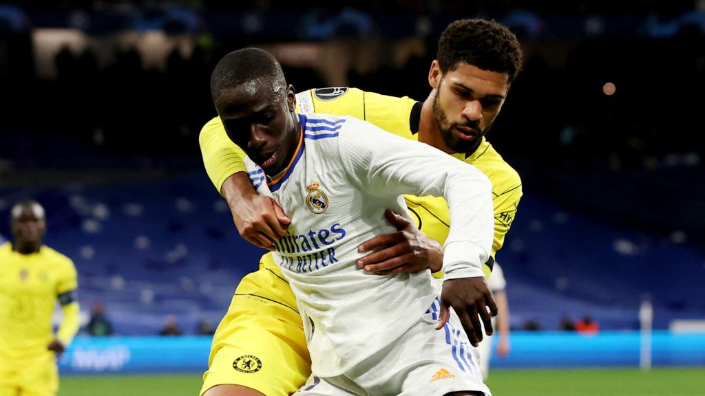 Ferland Mendy, contra el Chelsea