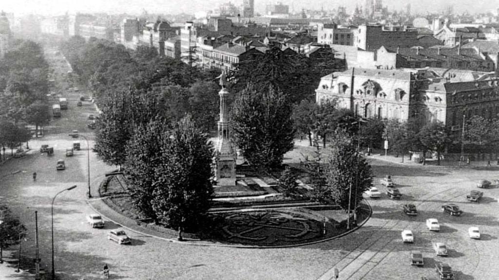 Palacio de Medinaceli en la Plaza de Colón.