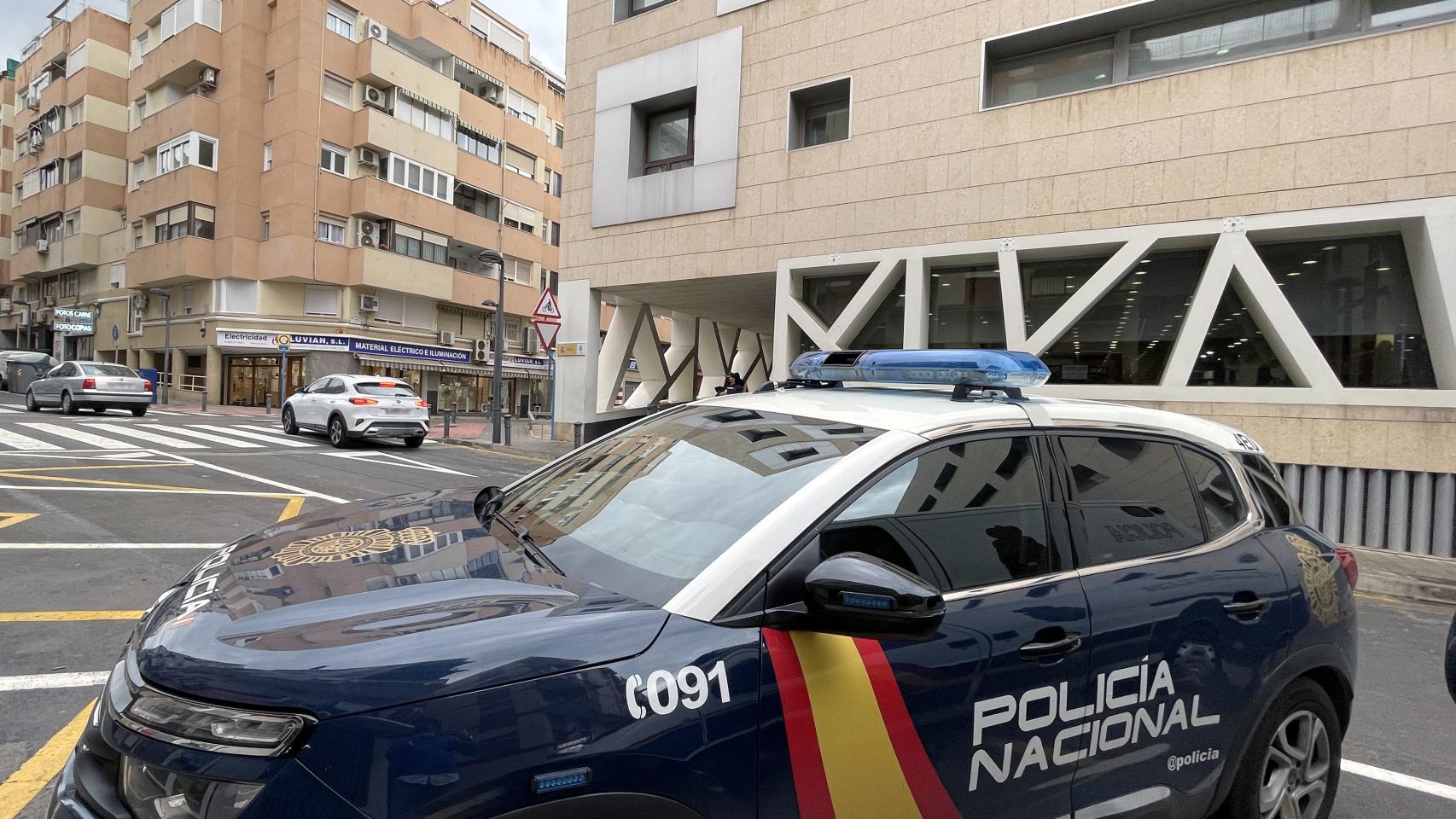 La Policía detiene a un asesor fiscal alicantino acusado de blanquear casi un millón de euros a una naviera noruega.