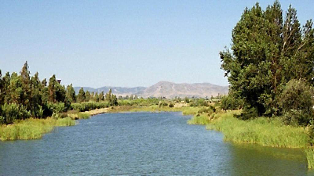 El río Bullaque a su paso por El Robledo.