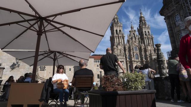 Una terraza de Santiago esta Semana Santa.