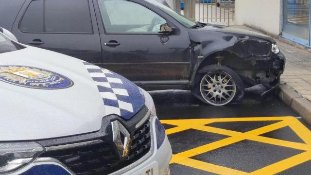 El vehículo accidentado.