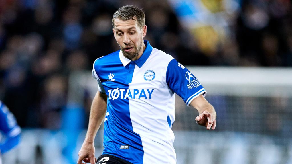 Florian Lejeune, en un partido del Deportivo Alavés de la temporada 2021/2022