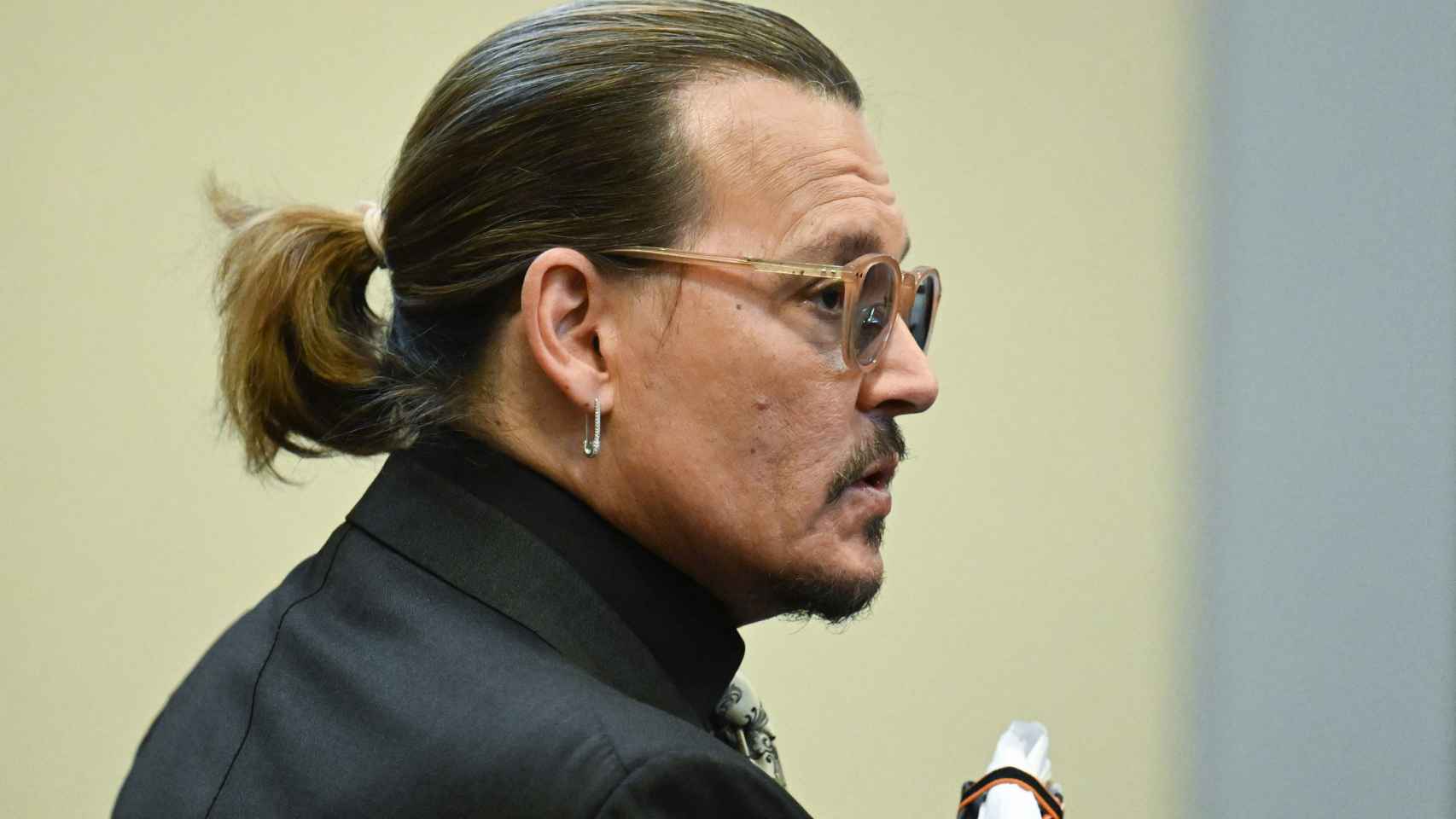 Johnny Depp, con gafas de sol, durante la última sesión de juicio.