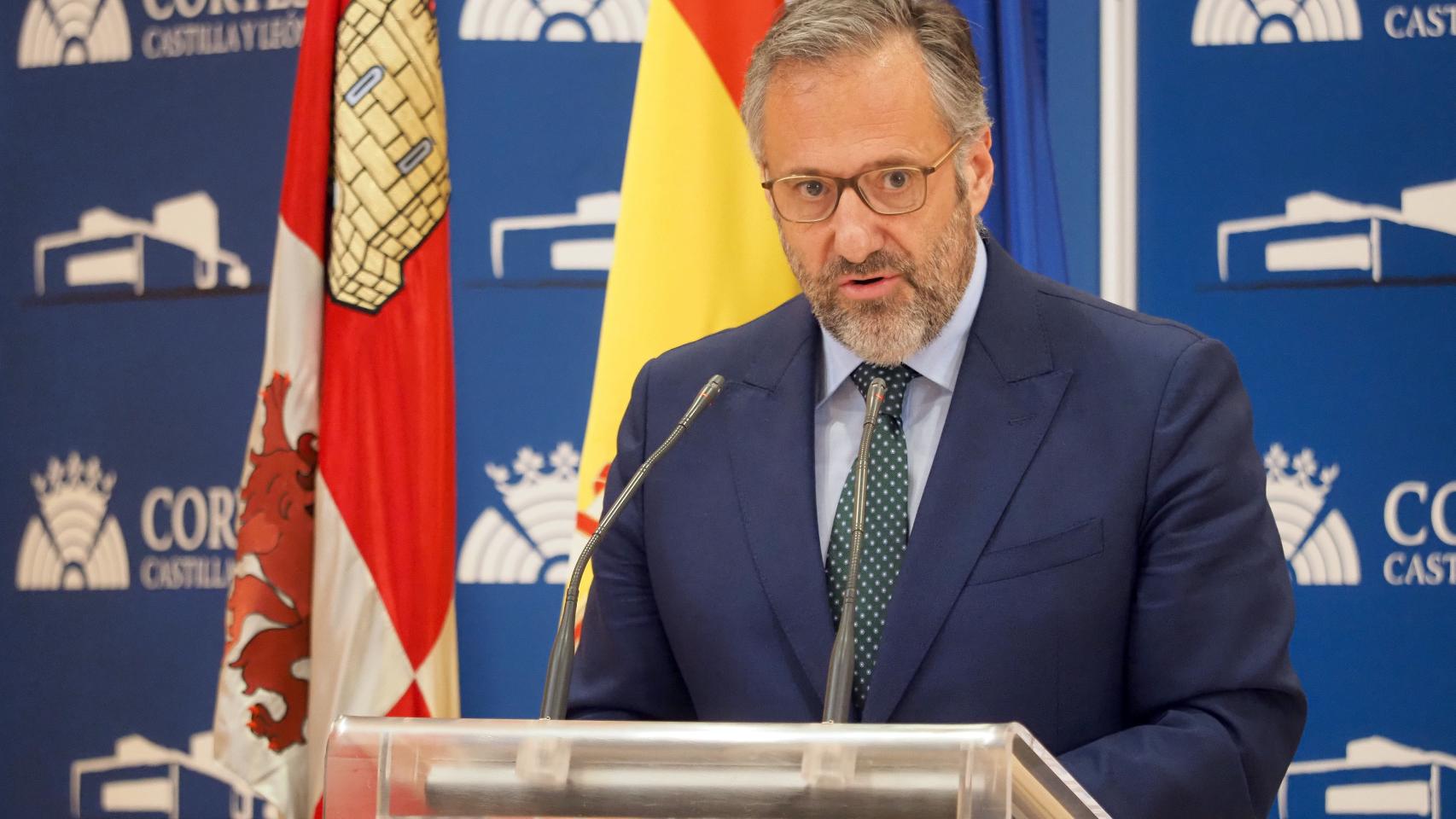 El presidente de las Cortes y de la Fundación de Castilla y León, Carlos Pollán, presenta los actos de celebración del Día de la Comunidad de Castilla y León