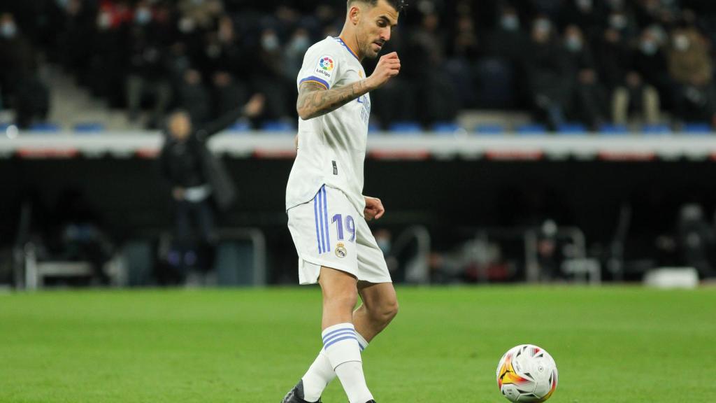 Dani Ceballos, durante un partido con el Real Madrid.